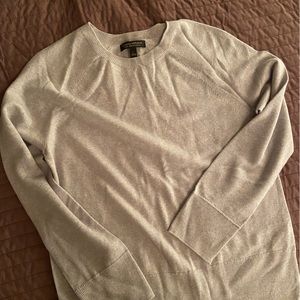 Banana Republic 100% merino wool Sz L sweater